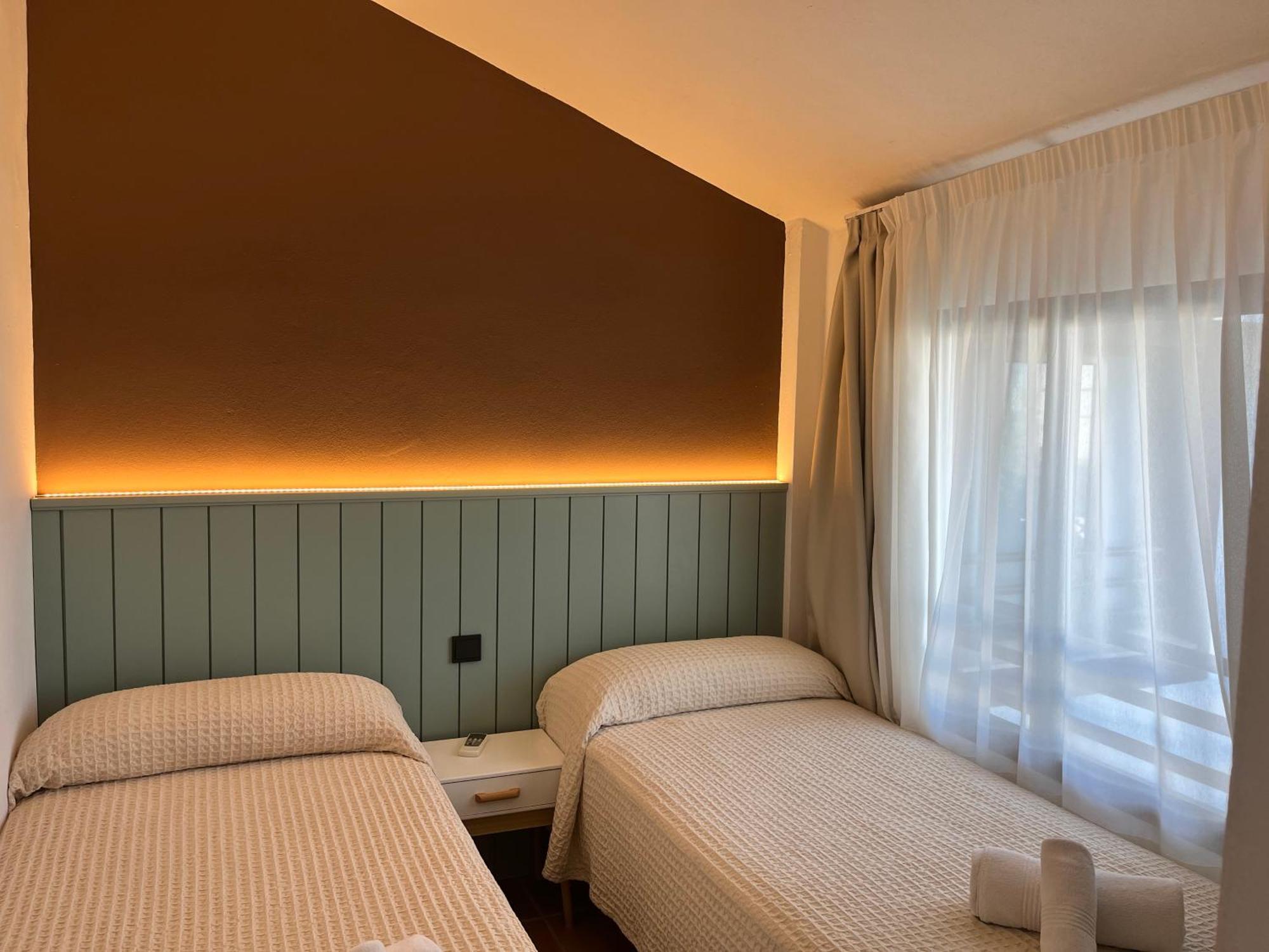 Nuramar Aparthotel 卡兰博希 外观 照片