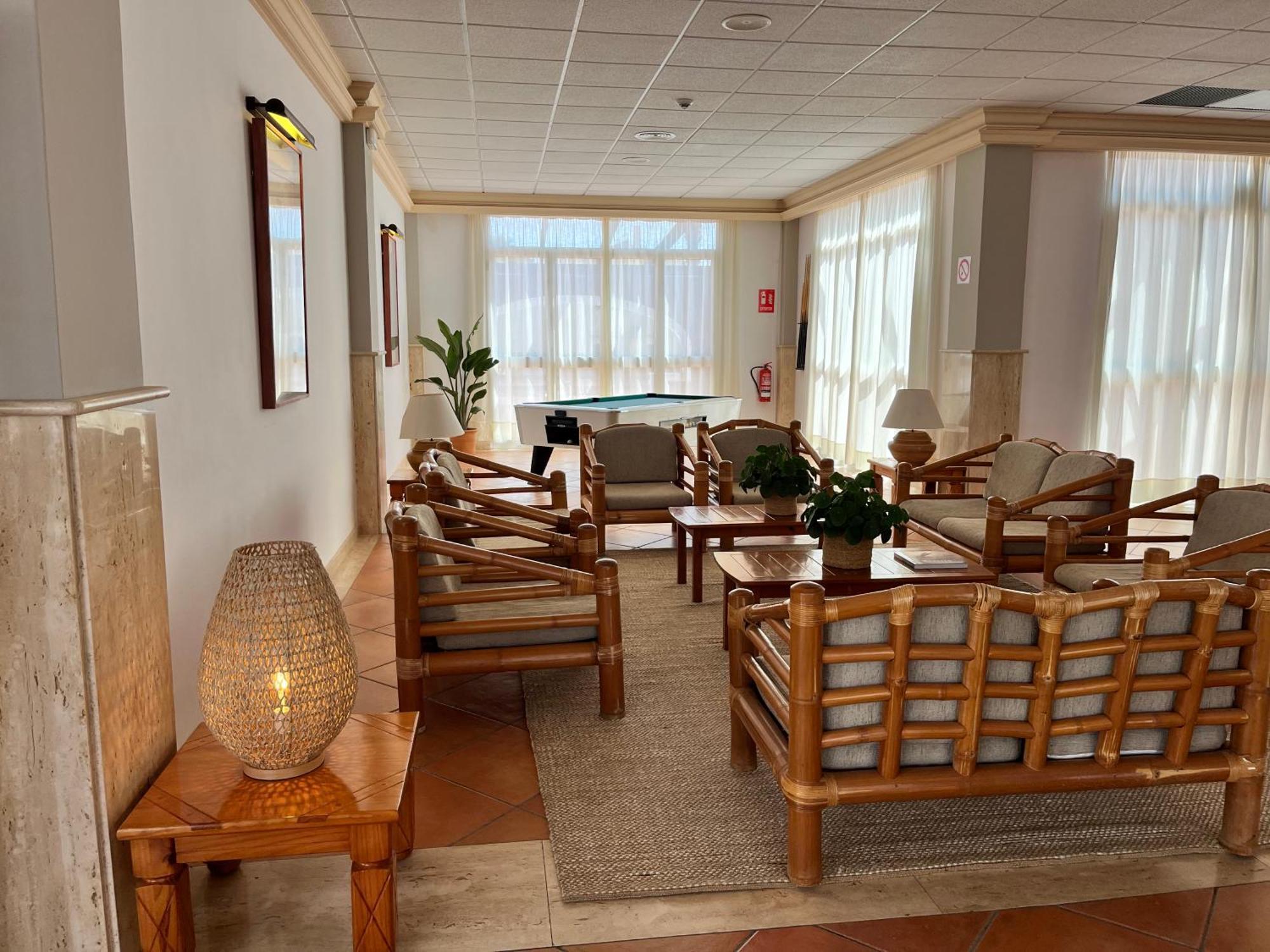 Nuramar Aparthotel 卡兰博希 外观 照片