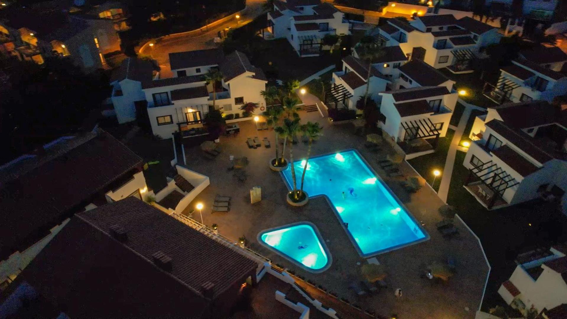 Nuramar Aparthotel 卡兰博希 外观 照片