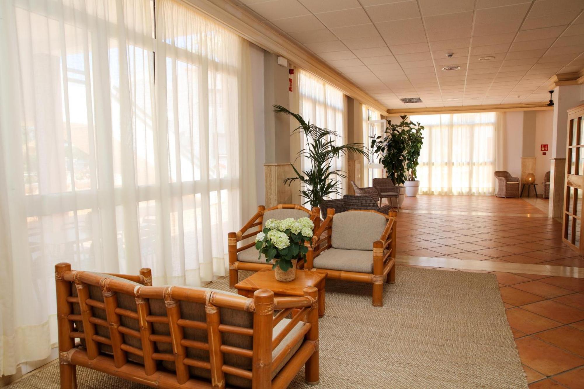 Nuramar Aparthotel 卡兰博希 外观 照片